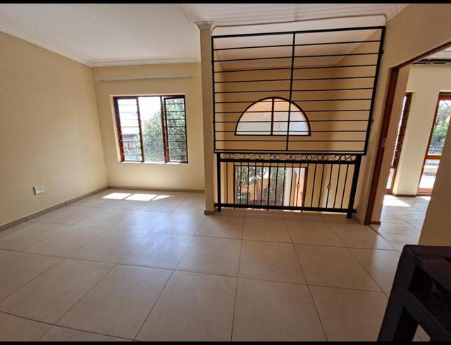 4 BEDROOM PROPERTY TO RENT IN FAERIE GLEN